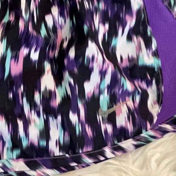 NWOT Nike Women's Dri-Fit‎ Tempo Running Shorts, Size Small - Picture 3 of 4